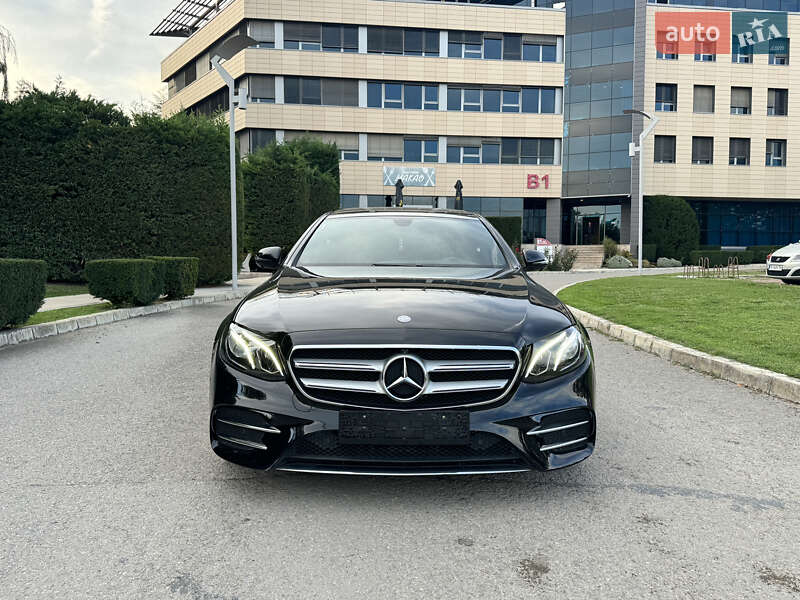 Седан Mercedes-Benz E-Class 2016 в 