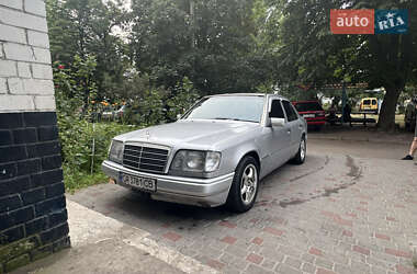 Седан Mercedes-Benz E-Class 1991 в Черкасах