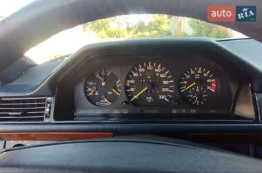 Седан Mercedes-Benz E-Class 1987 в 