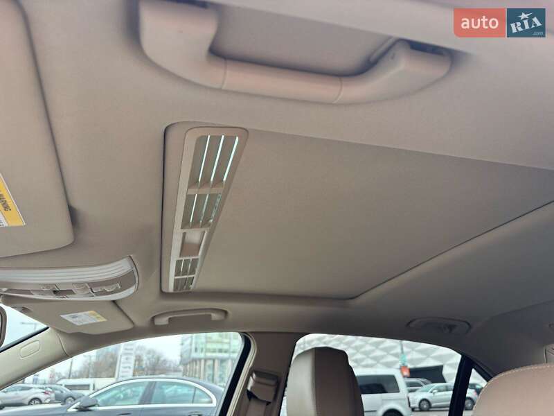 Седан Mercedes-Benz E-Class 2012 в Киеве фото 27 Седан Mercedes-Benz E-Class 2012 в Киеве