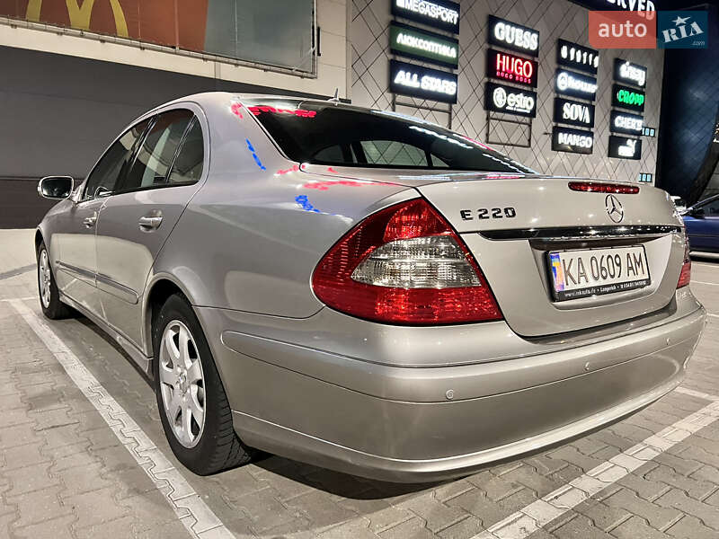 Седан Mercedes-Benz E-Class 2006 в Киеве