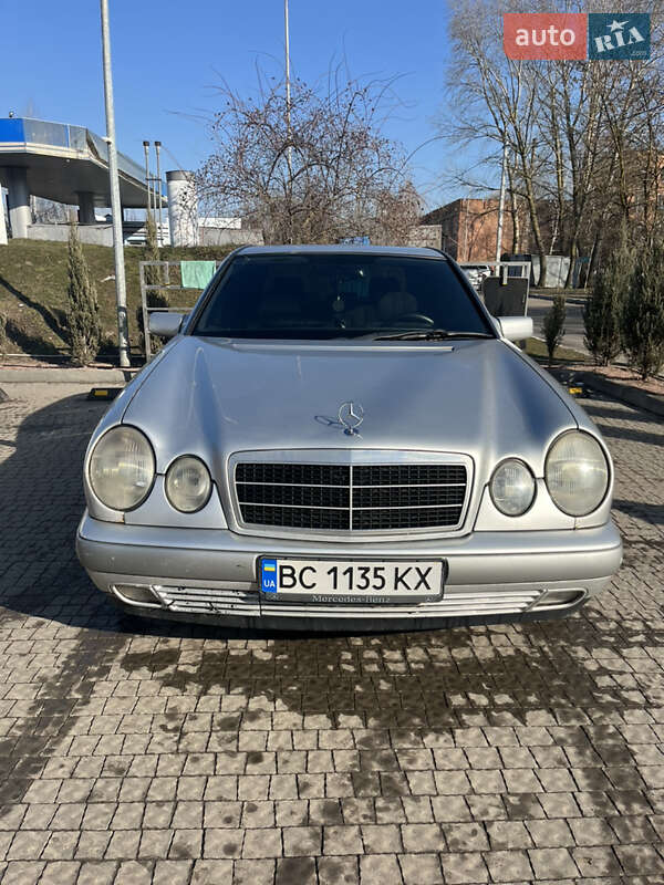 Седан Mercedes-Benz E-Class 1996 в Полтаве
