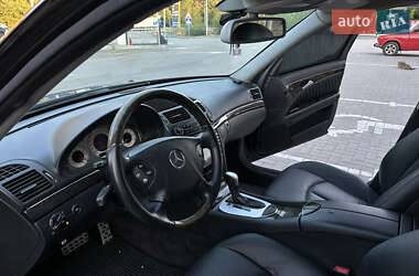 Седан Mercedes-Benz E-Class 2004 в Днепре