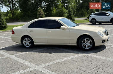 Седан Mercedes-Benz E-Class 2008 в 