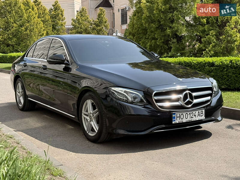 Седан Mercedes-Benz E-Class 2017 в Тернополе фото 13 Седан Mercedes-Benz E-Class 2017 в Тернополе