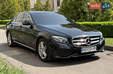 Седан Mercedes-Benz E-Class 2017 в  фото 13 Седан Mercedes-Benz E-Class 2017 в
