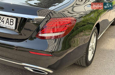 Седан Mercedes-Benz E-Class 2017 в  фото 18 Седан Mercedes-Benz E-Class 2017 в