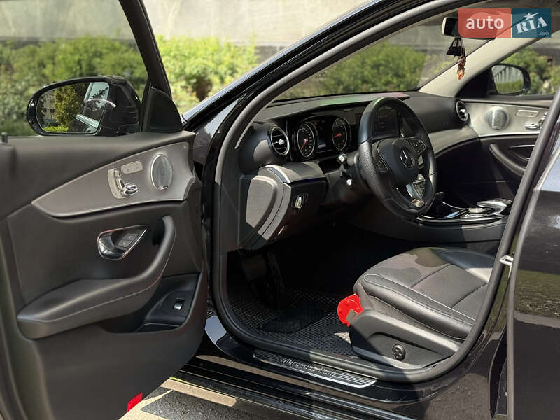 Седан Mercedes-Benz E-Class 2017 в Тернополе фото 22 Седан Mercedes-Benz E-Class 2017 в Тернополе