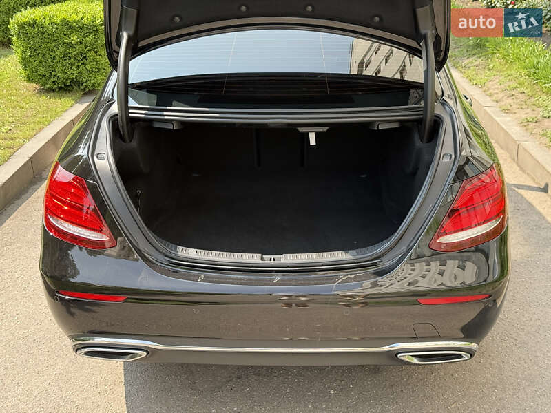 Седан Mercedes-Benz E-Class 2017 в Тернополе фото 64 Седан Mercedes-Benz E-Class 2017 в Тернополе