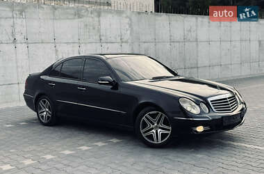 Седан Mercedes-Benz E-Class 2003 в 