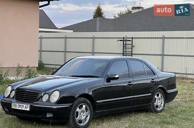 Седан Mercedes-Benz E-Class 2001 в 