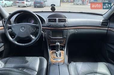 Седан Mercedes-Benz E-Class 2002 в 