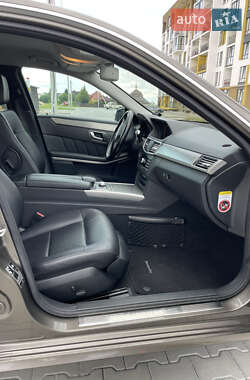 Седан Mercedes-Benz E-Class 2012 в 