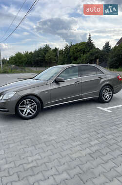 Mercedes-Benz E-Class 2012
