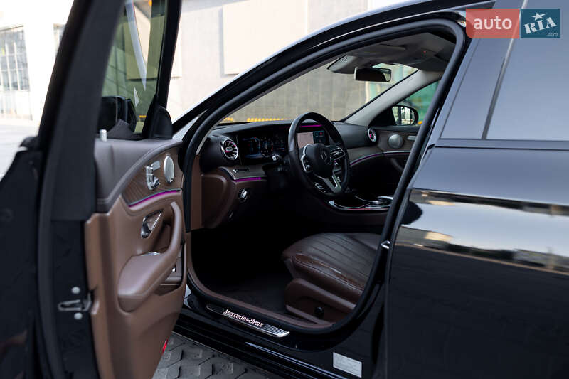 Седан Mercedes-Benz E-Class 2018 в Житомирі