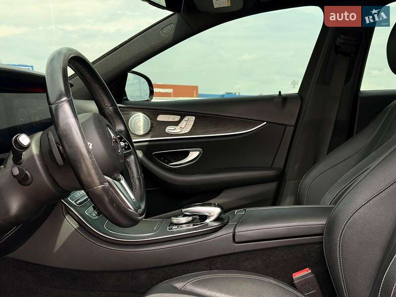 Седан Mercedes-Benz E-Class 2019 в Львове