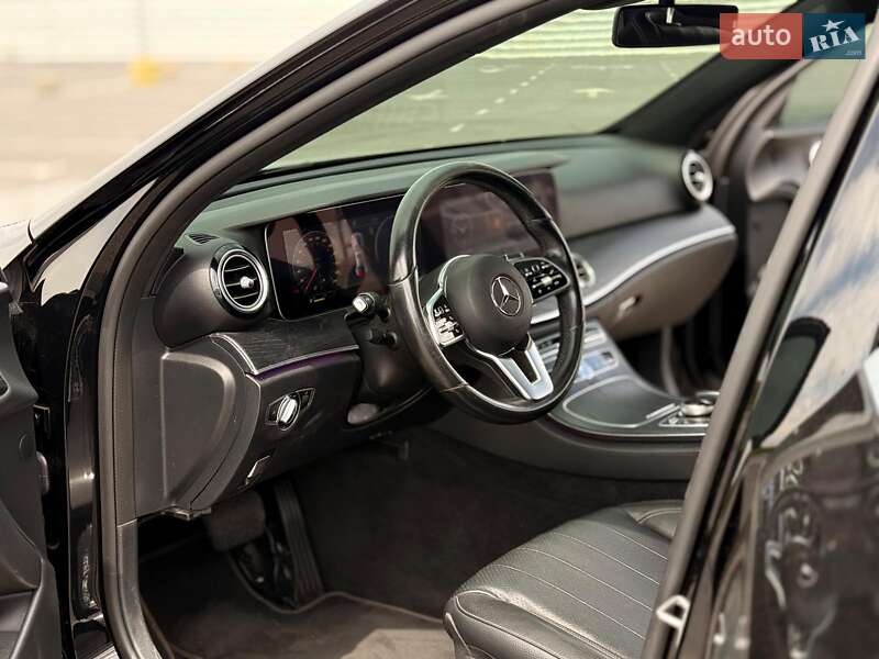 Седан Mercedes-Benz E-Class 2019 в Львове