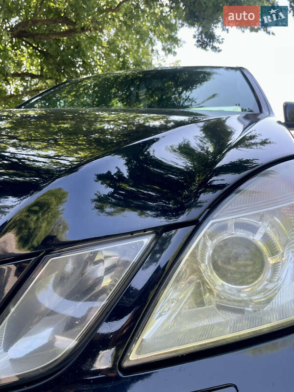 Седан Mercedes-Benz E-Class 2010 в Хмельницком