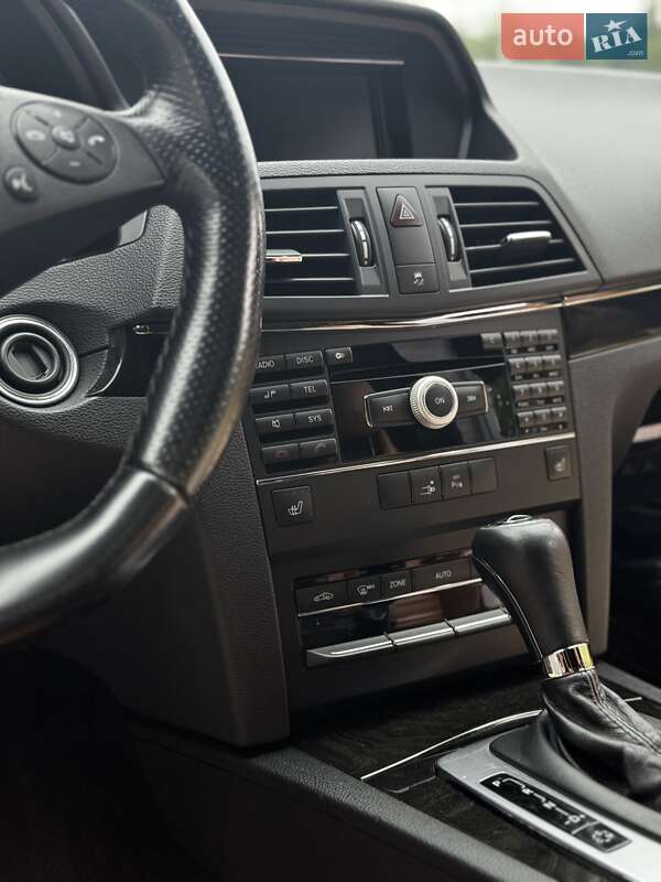 Купе Mercedes-Benz E-Class 2010 в Львове