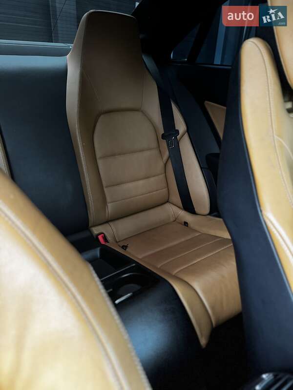 Купе Mercedes-Benz E-Class 2010 в Львове