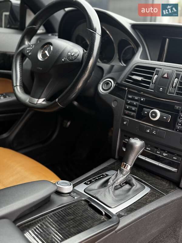 Купе Mercedes-Benz E-Class 2010 в Львове