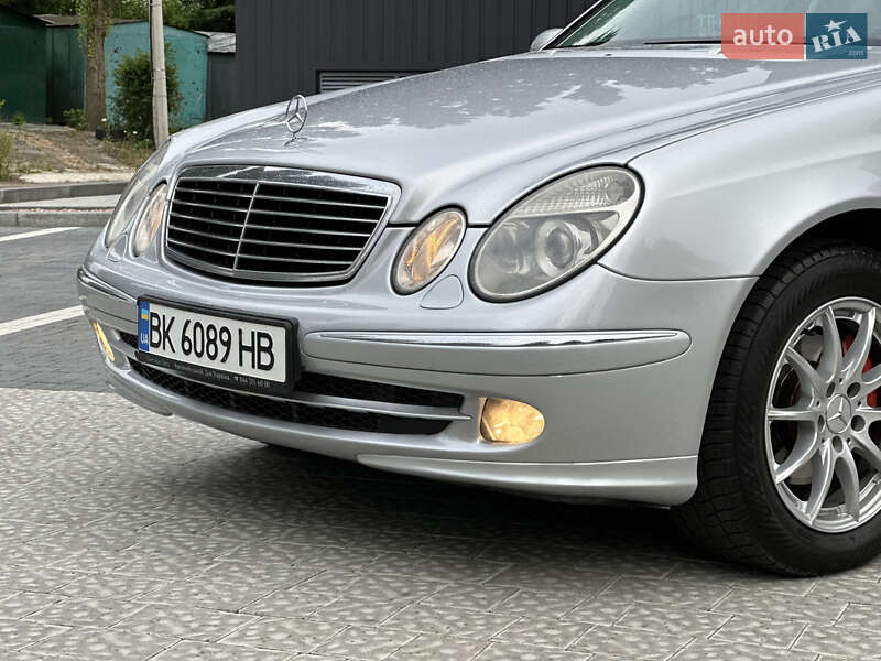 Седан Mercedes-Benz E-Class 2005 в Ровно
