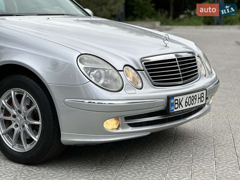 Седан Mercedes-Benz E-Class 2005 в Ровно