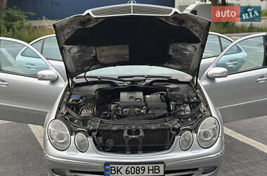 Седан Mercedes-Benz E-Class 2005 в 