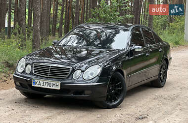 Седан Mercedes-Benz E-Class 2003 в 