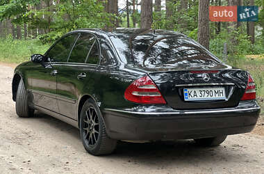 Седан Mercedes-Benz E-Class 2003 в 