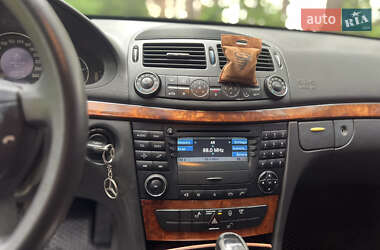 Седан Mercedes-Benz E-Class 2003 в 