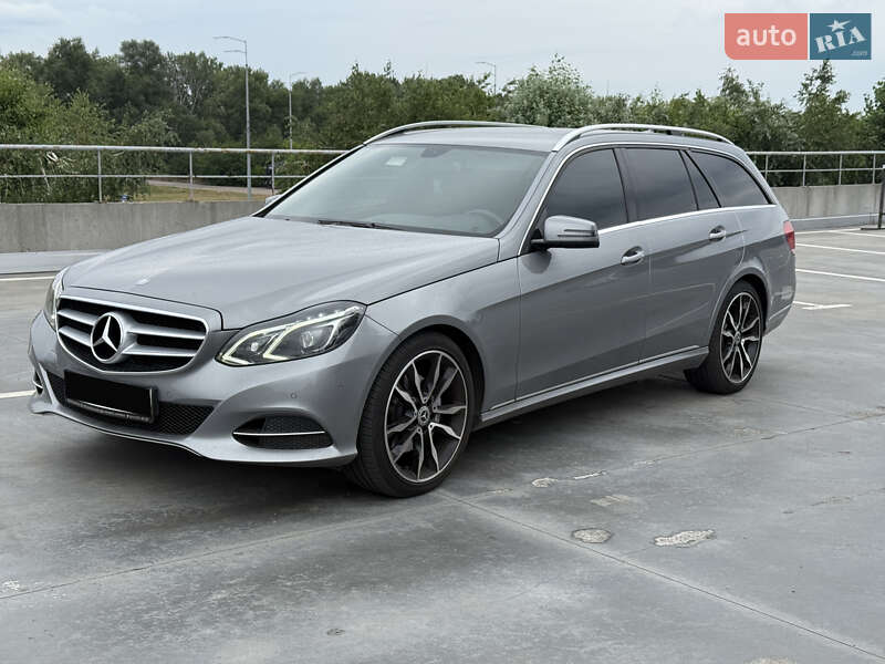 Универсал Mercedes-Benz E-Class 2013 в Киеве
