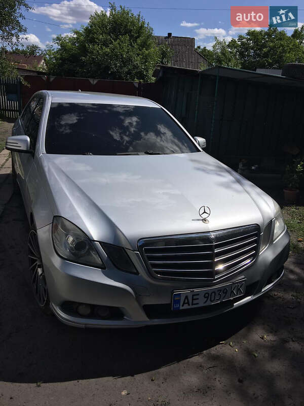 Седан Mercedes-Benz E-Class 2010 в Павлограде фото 7 Седан Mercedes-Benz E-Class 2010 в Павлограде