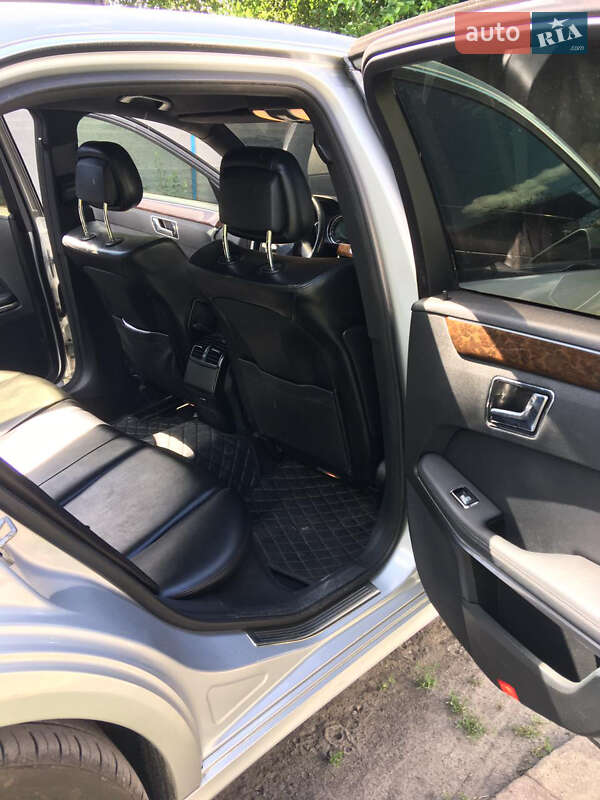 Седан Mercedes-Benz E-Class 2010 в Павлограде фото 15 Седан Mercedes-Benz E-Class 2010 в Павлограде