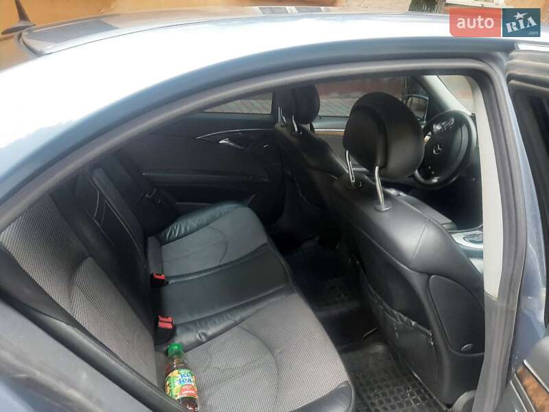 Седан Mercedes-Benz E-Class 2003 в Чернівцях