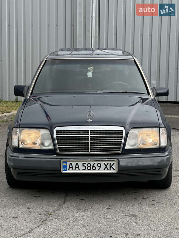 Седан Mercedes-Benz E-Class 1988 в Малині