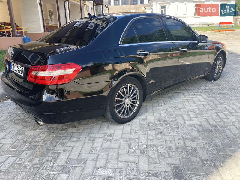 Седан Mercedes-Benz E-Class 2012 в Сумах