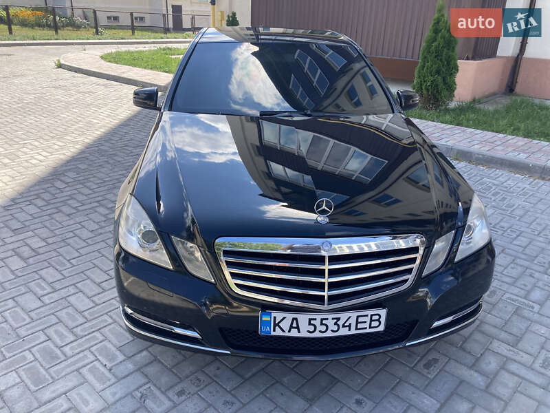 Седан Mercedes-Benz E-Class 2012 в Сумах
