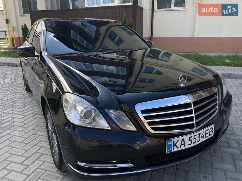 Седан Mercedes-Benz E-Class 2012 в Сумах