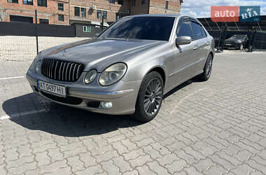 Седан Mercedes-Benz E-Class 2004 в Калуші