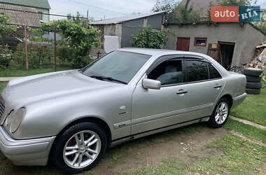 Седан Mercedes-Benz E-Class 1998 в 