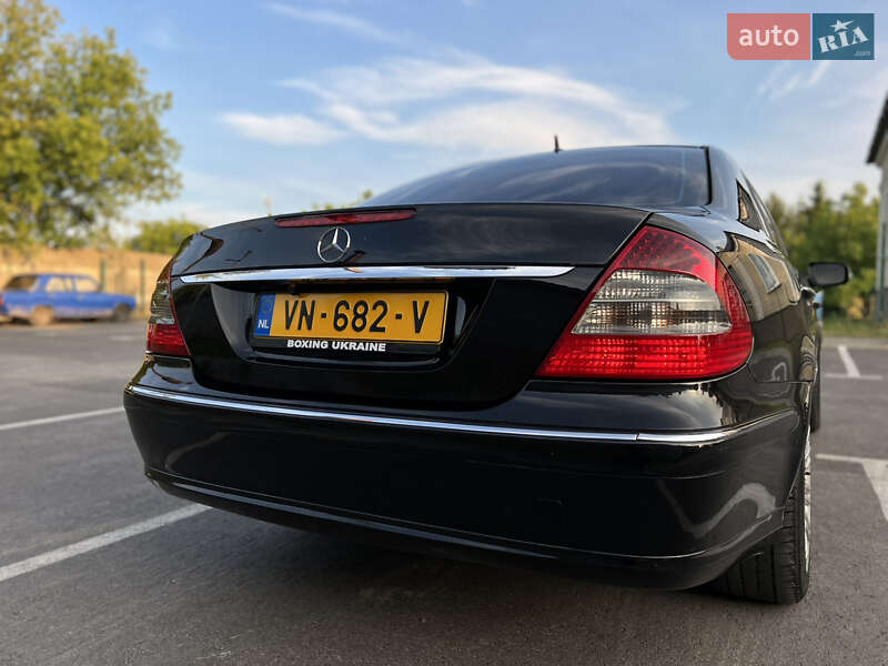 Седан Mercedes-Benz E-Class 2007 в Львове