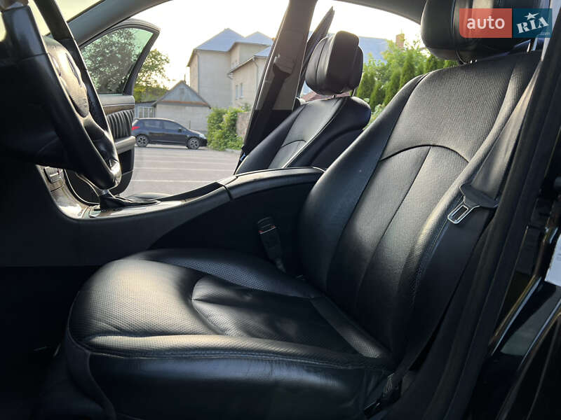 Седан Mercedes-Benz E-Class 2007 в Львове
