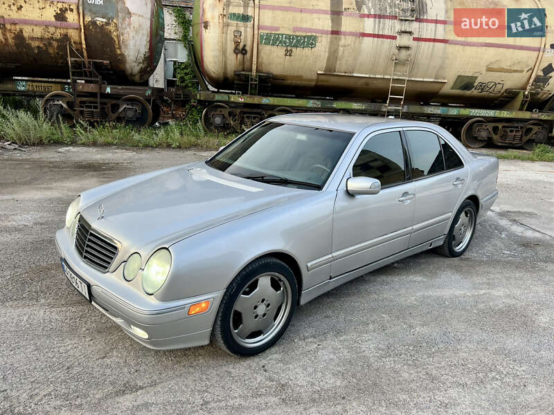 Седан Mercedes-Benz E-Class 2002 в Виннице