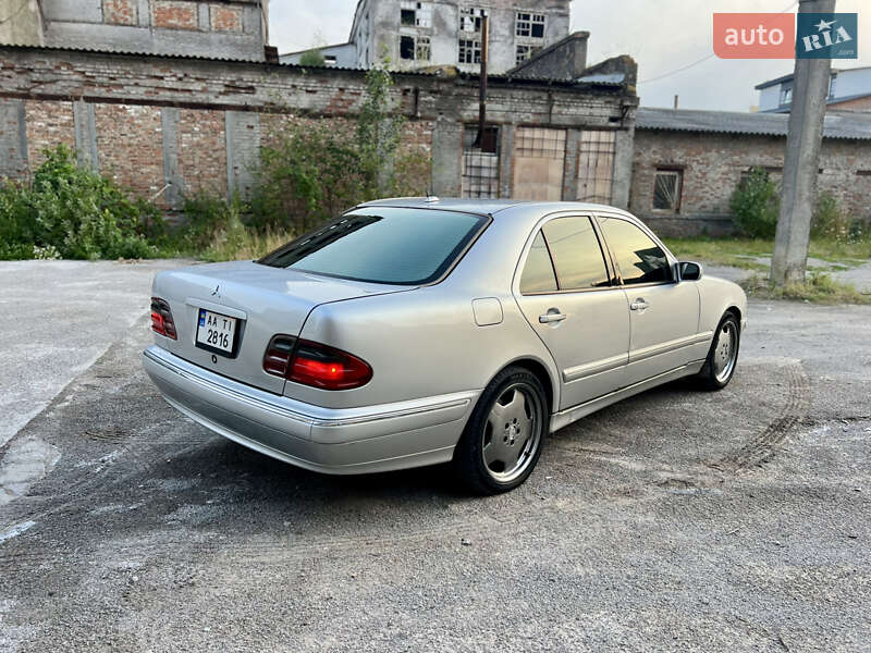 Седан Mercedes-Benz E-Class 2002 в Виннице