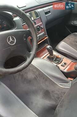 Седан Mercedes-Benz E-Class 2002 в 