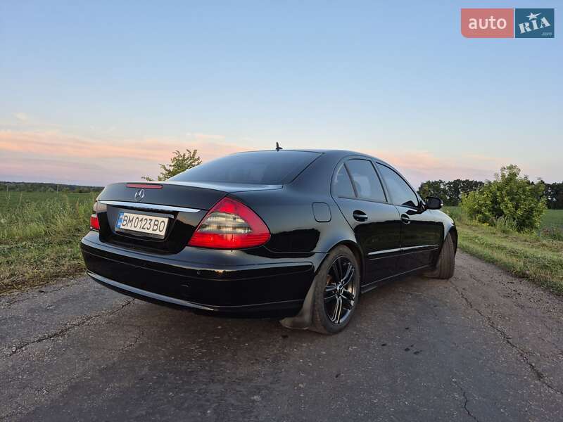 Седан Mercedes-Benz E-Class 2008 в Сумах