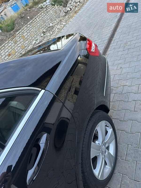 Седан Mercedes-Benz E-Class 2012 в Ямполе