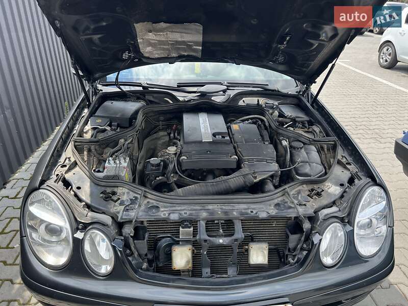 Седан Mercedes-Benz E-Class 2004 в Хмельницком