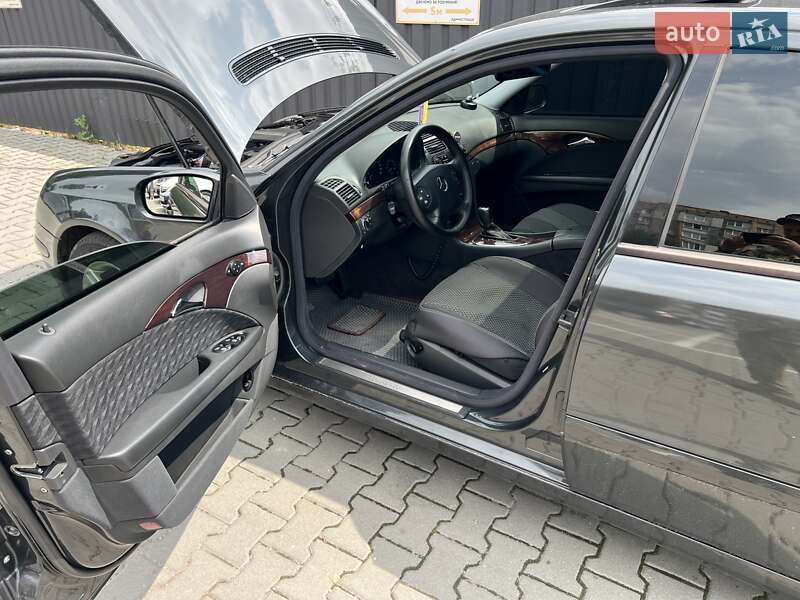 Седан Mercedes-Benz E-Class 2004 в Хмельницком